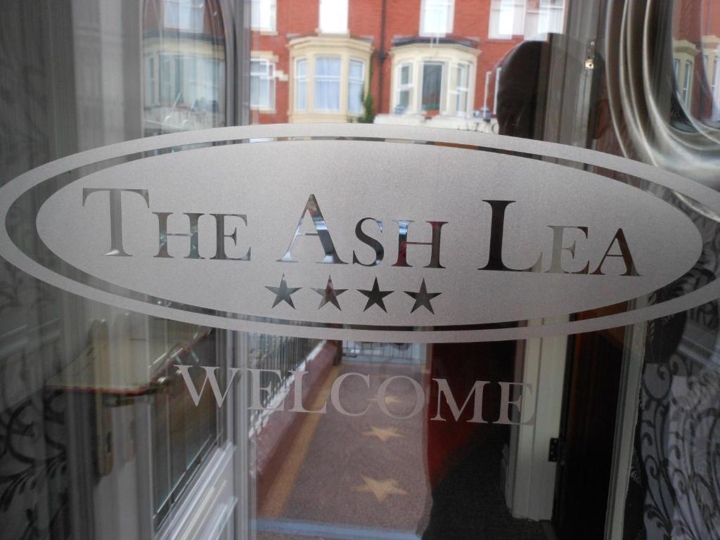 Ash Lea Hotel Блэкпул Экстерьер фото